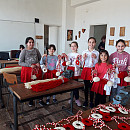 Децата от СУ „Св. Св. Кирил и Методий” гр. Пордим се подготвят за украсяването на влака